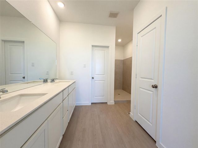 1964 Glacier Gorge Trail, Dayton, TX 77535