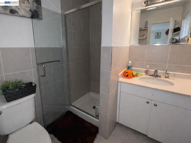 634 8TH St, Richmond, CA 94801