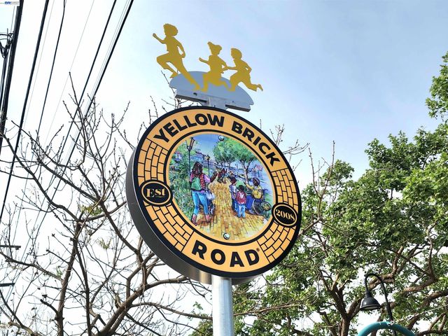 634 8TH St, Richmond, CA 94801