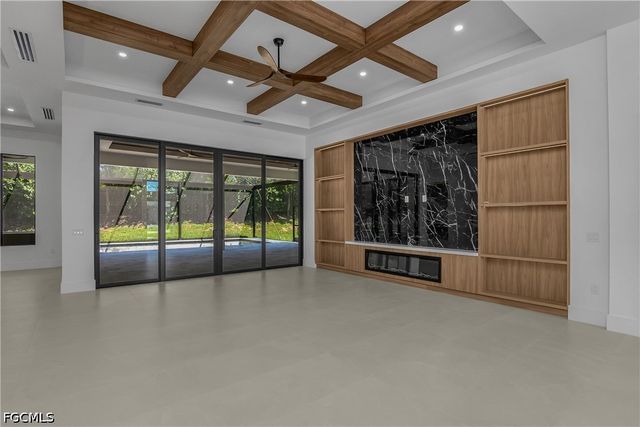 14318 Charthouse CIR, Naples, FL 34114