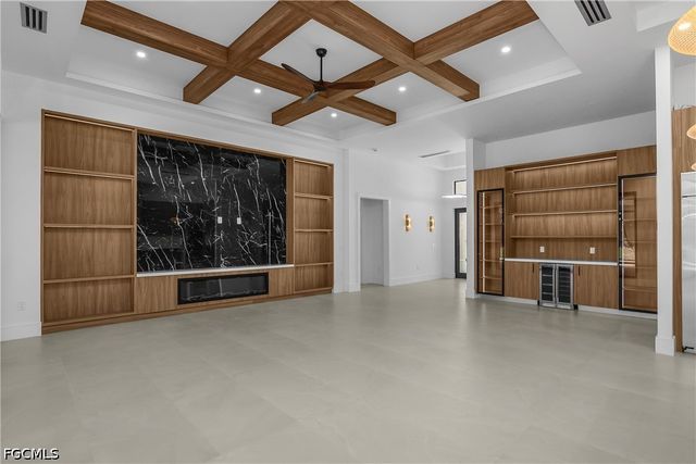 14318 Charthouse CIR, Naples, FL 34114