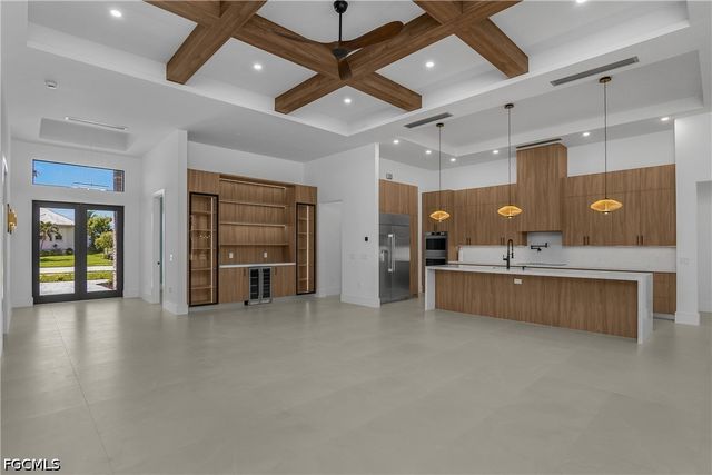 14318 Charthouse CIR, Naples, FL 34114