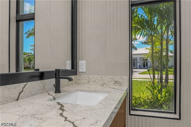 14318 Charthouse CIR, Naples, FL 34114