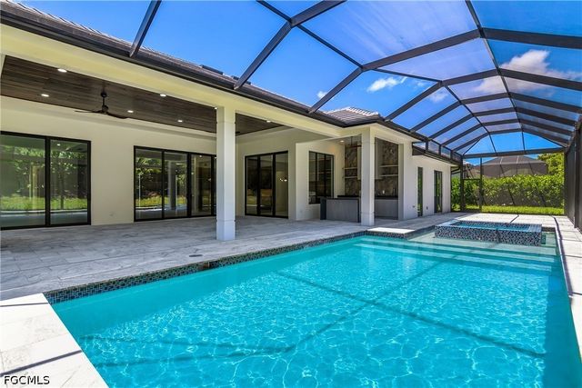 14318 Charthouse CIR, Naples, FL 34114