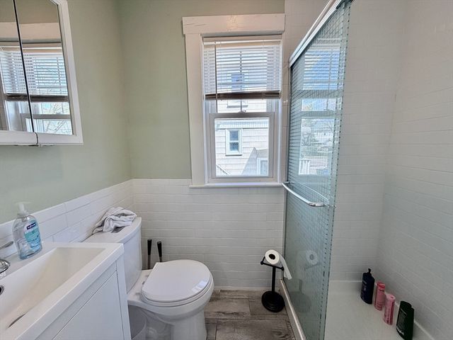 138 Davis St, Quincy, MA 02170