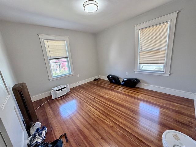 138 Davis St, Quincy, MA 02170