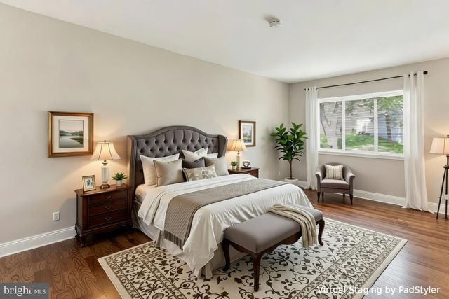 1498 ROUNDLEAF CT, Reston, VA 20190