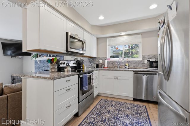 35226 Collingwood Drive, Sterling Heights, MI 48312