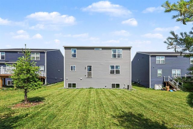 24461 Jade Drive, Farmington Hills, MI 48336