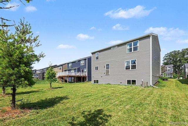 24461 Jade Drive, Farmington Hills, MI 48336