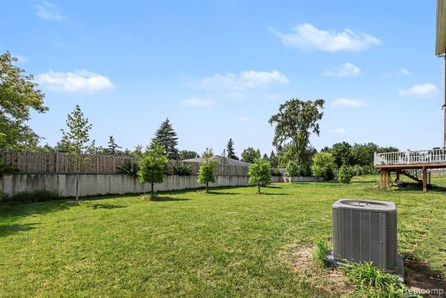 24461 Jade Drive, Farmington Hills, MI 48336