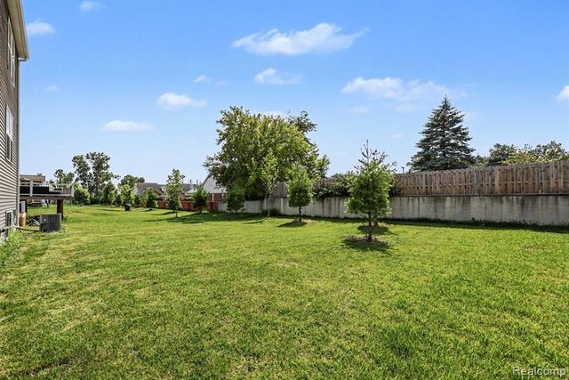 24461 Jade Drive, Farmington Hills, MI 48336