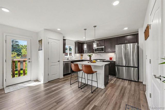 24461 Jade Drive, Farmington Hills, MI 48336