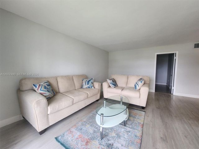 9101 Lime Bay Blvd 305, Tamarac, FL 33321