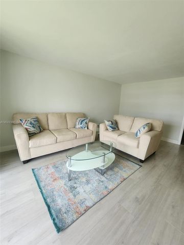 9101 Lime Bay Blvd 305, Tamarac, FL 33321