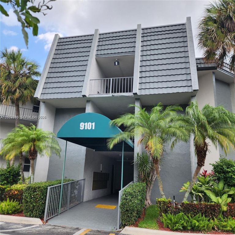 9101 Lime Bay Blvd 305, Tamarac, FL 33321