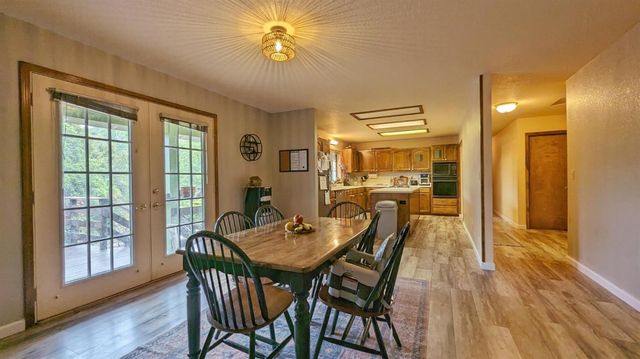 8209 Mountain Meadow Dr, Mountain Ranch, CA 95246