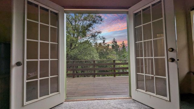 8209 Mountain Meadow Dr, Mountain Ranch, CA 95246