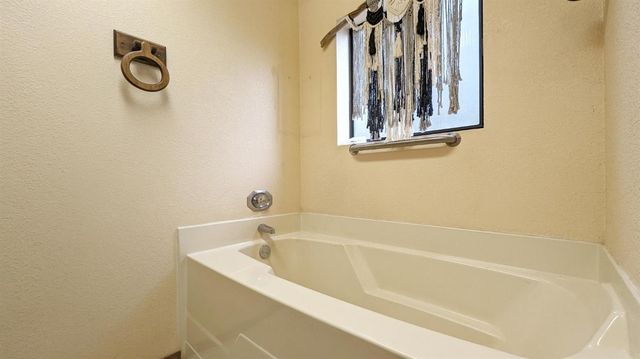 8209 Mountain Meadow Dr, Mountain Ranch, CA 95246