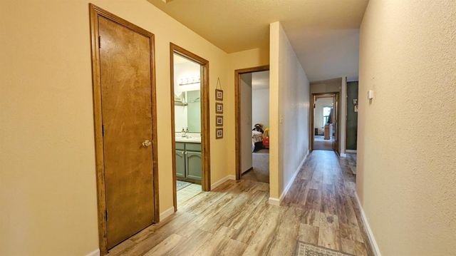 8209 Mountain Meadow Dr, Mountain Ranch, CA 95246