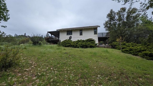 8209 Mountain Meadow Dr, Mountain Ranch, CA 95246