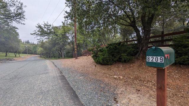 8209 Mountain Meadow Dr, Mountain Ranch, CA 95246
