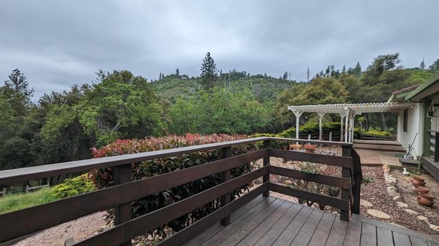 8209 Mountain Meadow Dr, Mountain Ranch, CA 95246