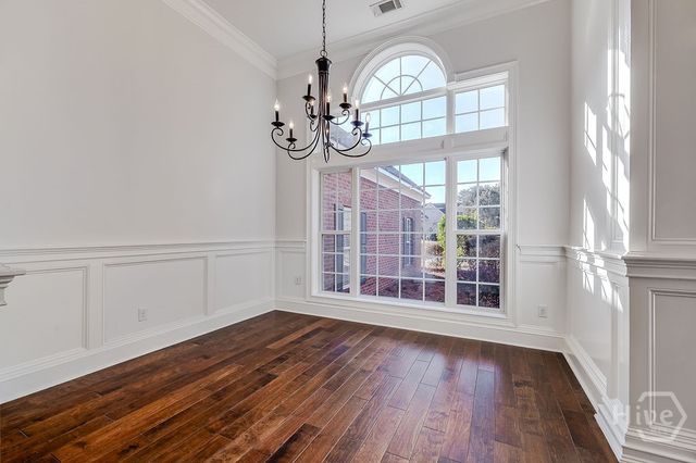 389 Chastain Cir, Richmond Hill, GA 31324
