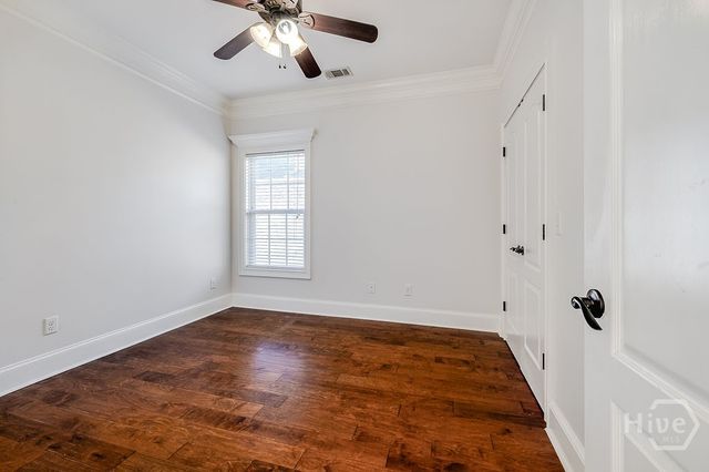 389 Chastain Cir, Richmond Hill, GA 31324