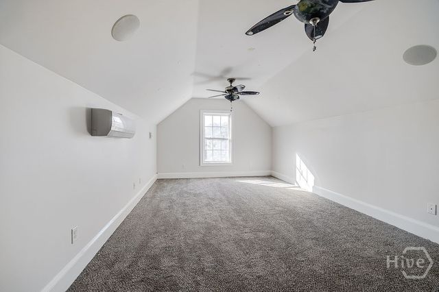 389 Chastain Cir, Richmond Hill, GA 31324