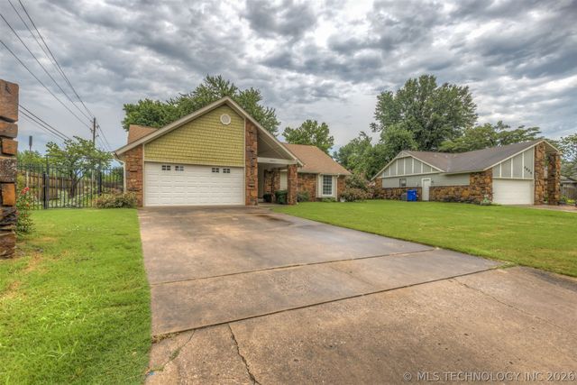 4801 S Birch Avenue, Broken Arrow, OK 74011