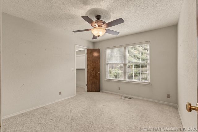 4801 S Birch Avenue, Broken Arrow, OK 74011