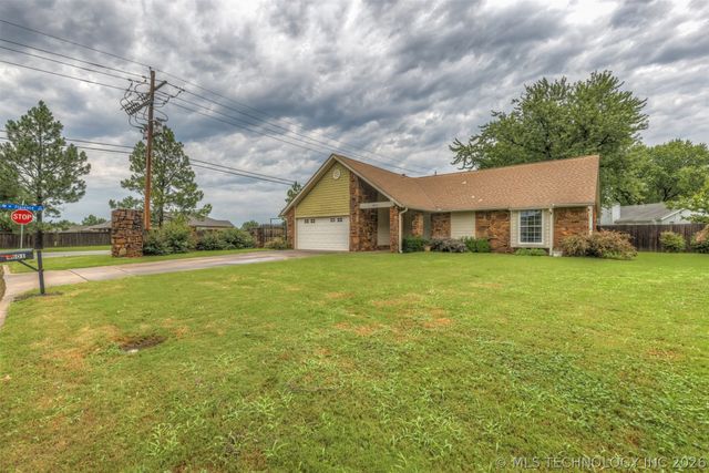 4801 S Birch Avenue, Broken Arrow, OK 74011