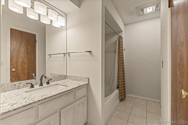 4801 S Birch Avenue, Broken Arrow, OK 74011