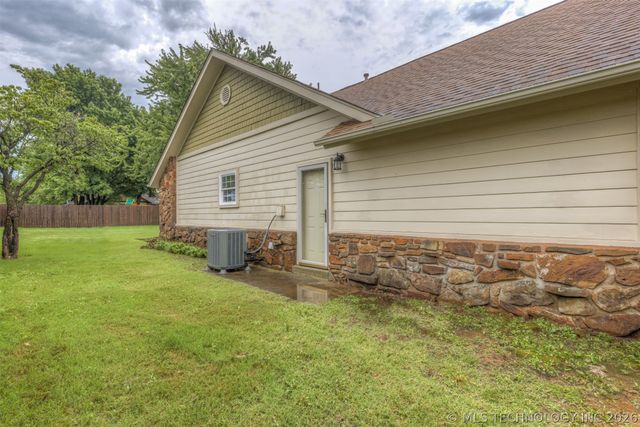 4801 S Birch Avenue, Broken Arrow, OK 74011