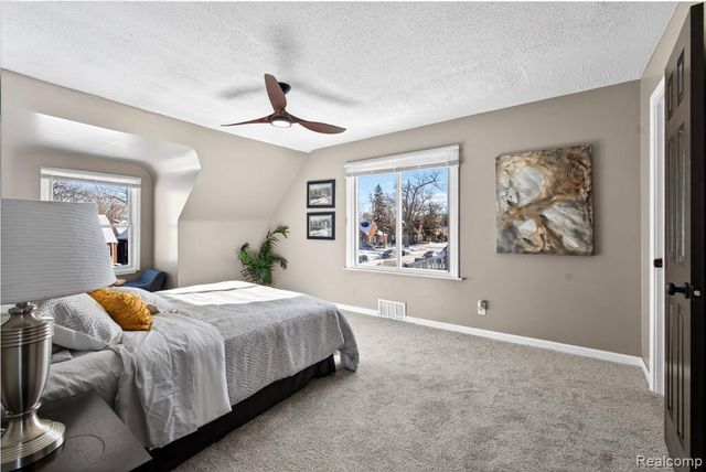 16727 Mansfield Street, Detroit, MI 48235