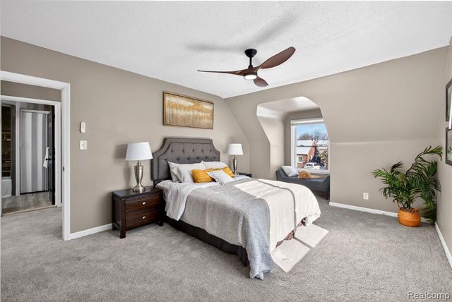 16727 Mansfield Street, Detroit, MI 48235