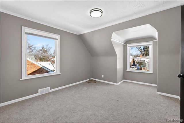 16727 Mansfield Street, Detroit, MI 48235