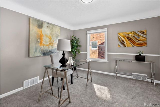 16727 Mansfield Street, Detroit, MI 48235