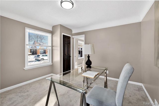 16727 Mansfield Street, Detroit, MI 48235