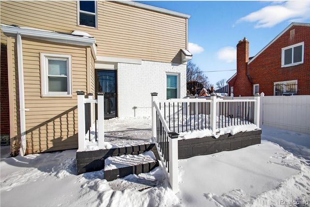 16727 Mansfield Street, Detroit, MI 48235