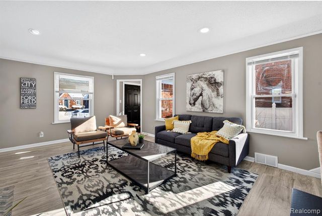 16727 Mansfield Street, Detroit, MI 48235