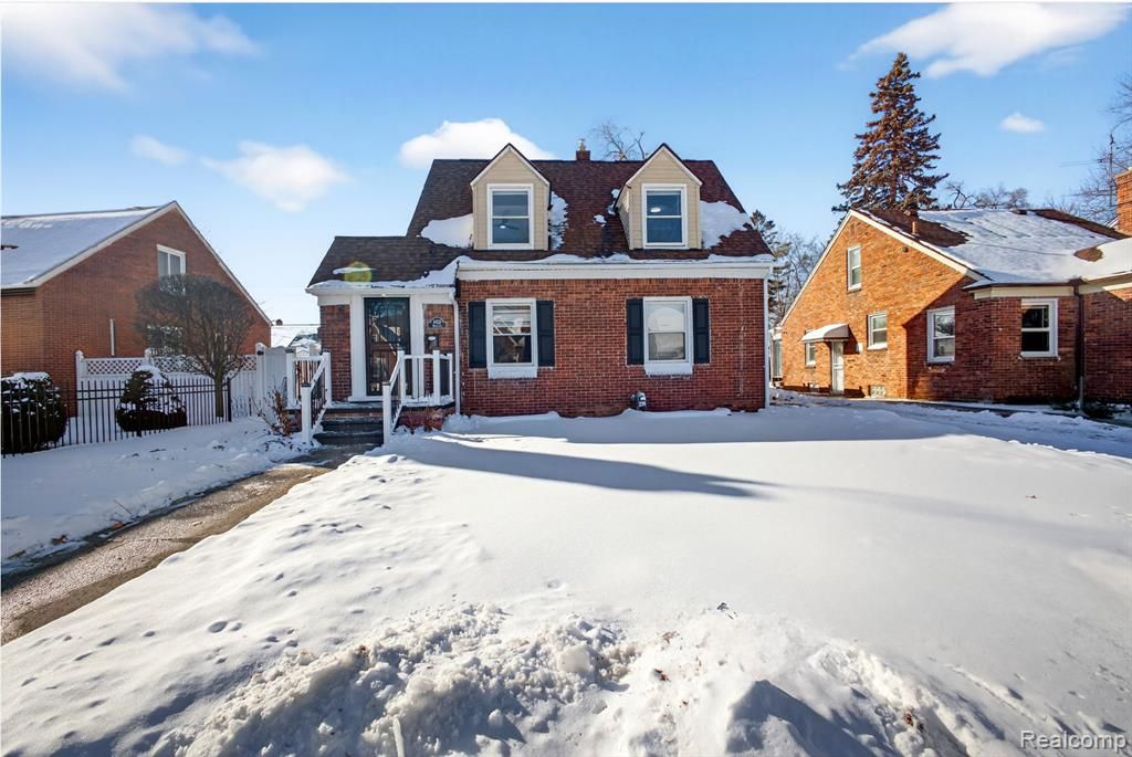 16727 Mansfield Street, Detroit, MI 48235