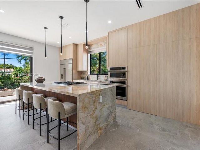 270 N Shore Drive, Miami Beach, FL 33141