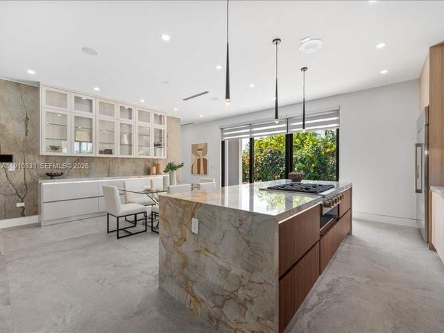 270 N Shore Drive, Miami Beach, FL 33141