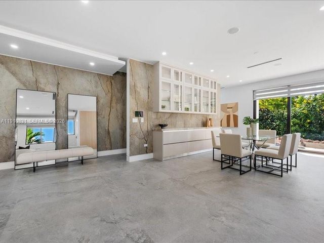 270 N Shore Drive, Miami Beach, FL 33141