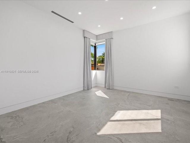 270 N Shore Drive, Miami Beach, FL 33141