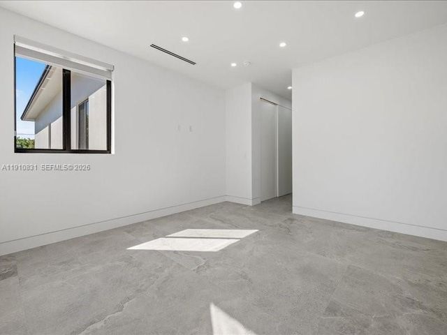 270 N Shore Drive, Miami Beach, FL 33141