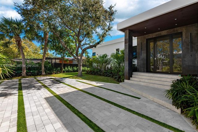 270 N Shore Drive, Miami Beach, FL 33141