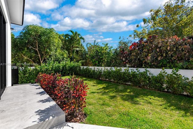 270 N Shore Drive, Miami Beach, FL 33141